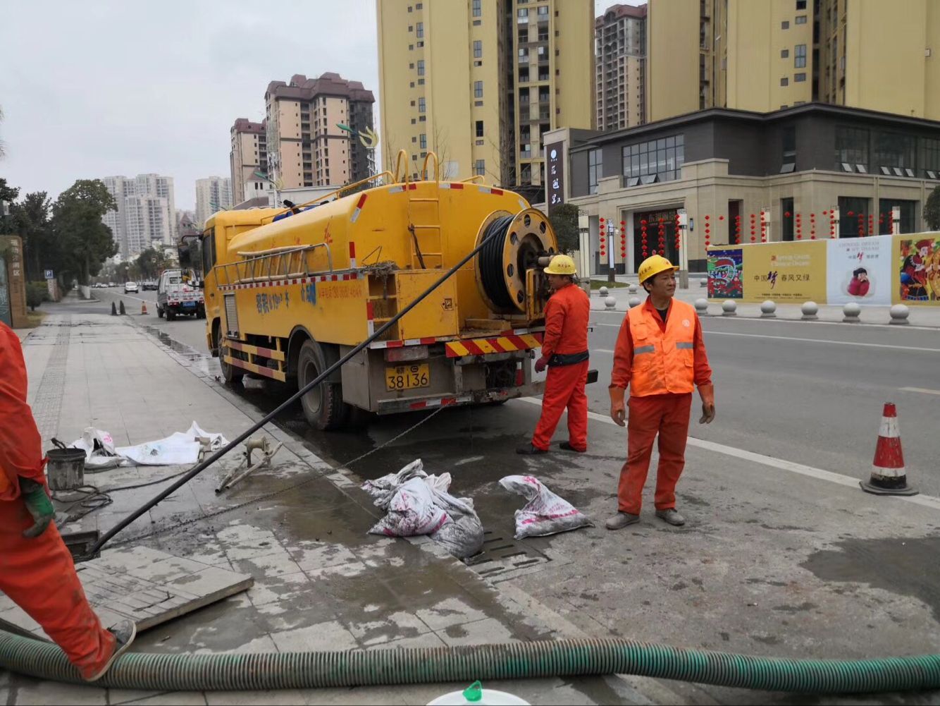 萨迦排污管道清淤-管道清洗