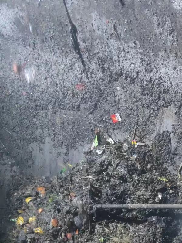 萨迦污水池清理